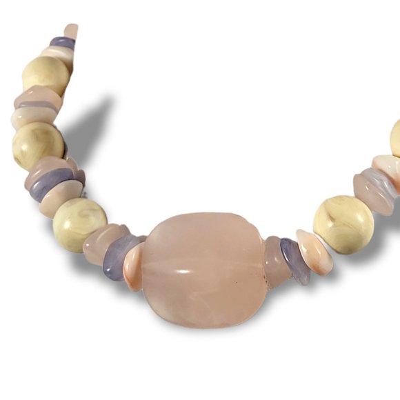 Vintage 90's Opaque Acrylic Bead Pink White Blue Abstract Choker - Picture 3 of 5